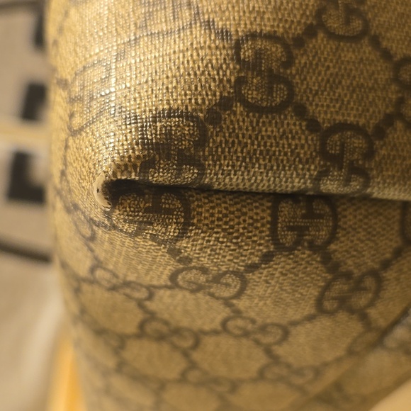 Gucci GG Supreme Joy Tote Bag - Picture 5 of 12